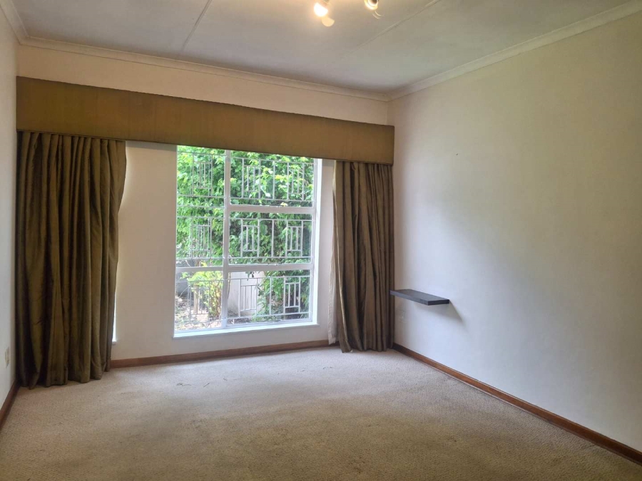 To Let 2 Bedroom Property for Rent in Sandown Gauteng