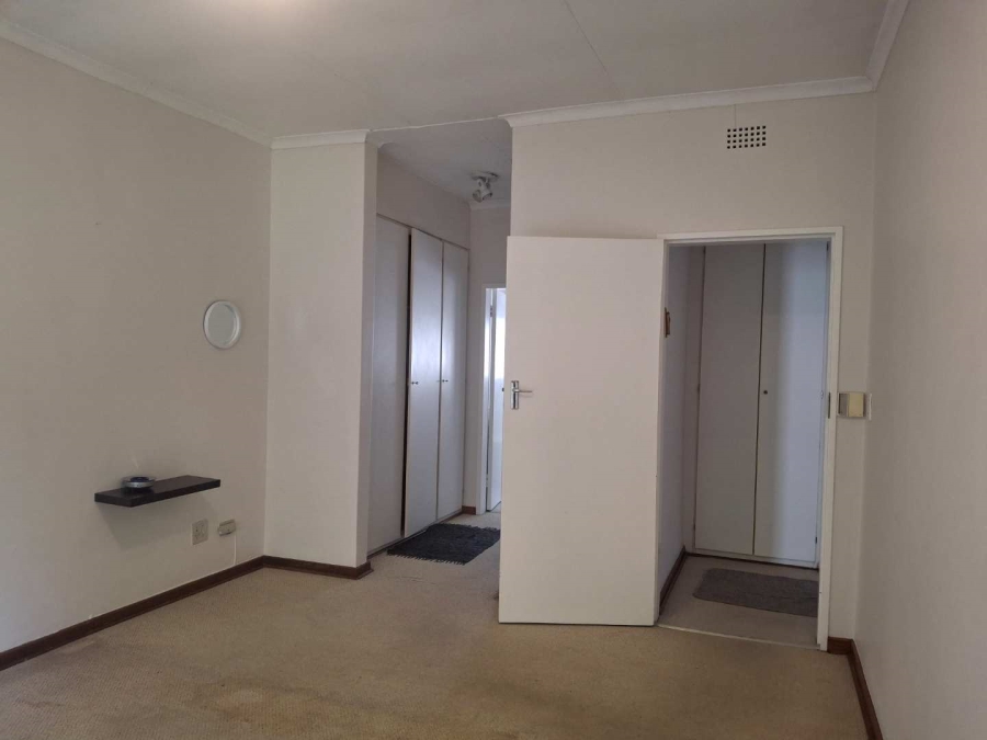 To Let 2 Bedroom Property for Rent in Sandown Gauteng