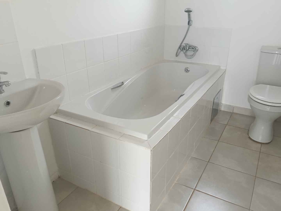 3 Bedroom Property for Sale in Windmill Park Gauteng