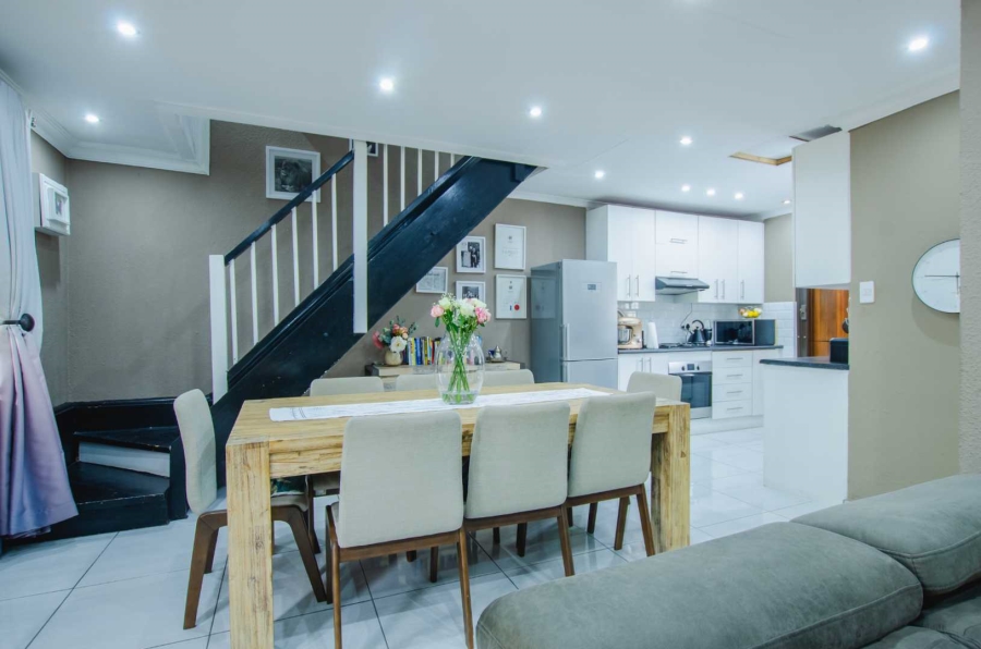 2 Bedroom Property for Sale in Weltevreden A H Gauteng