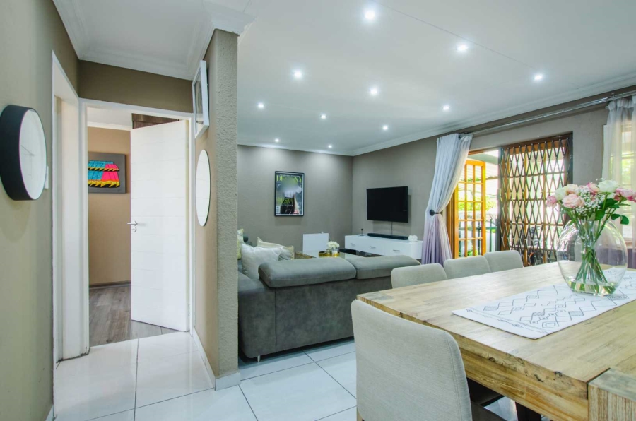 2 Bedroom Property for Sale in Weltevreden A H Gauteng