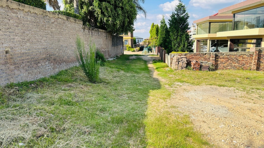 0 Bedroom Property for Sale in Blue Valley Golf Estate Gauteng