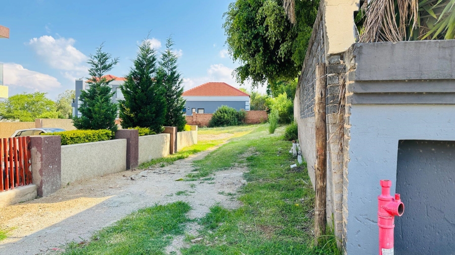 0 Bedroom Property for Sale in Blue Valley Golf Estate Gauteng