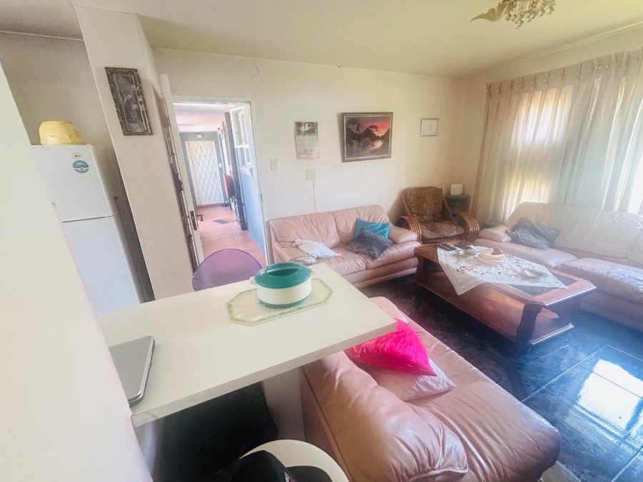2 Bedroom Property for Sale in Verwoerdpark Gauteng