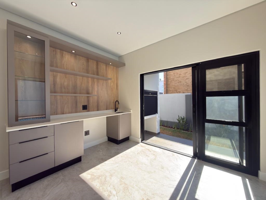 4 Bedroom Property for Sale in Fountainbrook Estate Gauteng