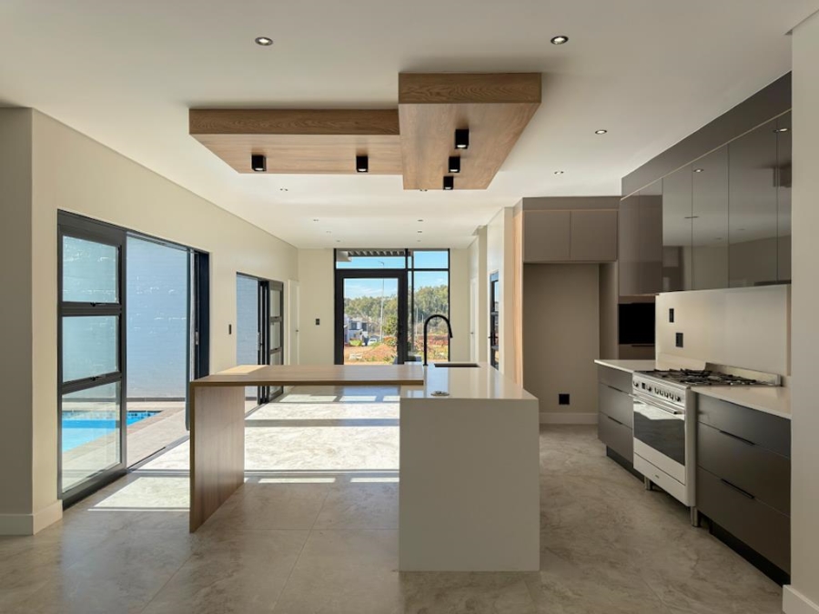 4 Bedroom Property for Sale in Fountainbrook Estate Gauteng