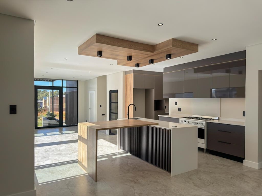 4 Bedroom Property for Sale in Fountainbrook Estate Gauteng