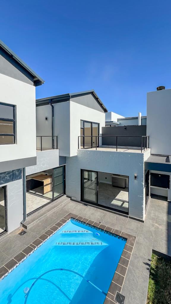 4 Bedroom Property for Sale in Fountainbrook Estate Gauteng