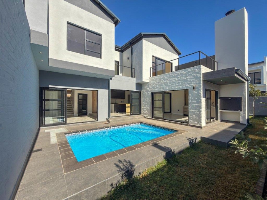 4 Bedroom Property for Sale in Fountainbrook Estate Gauteng
