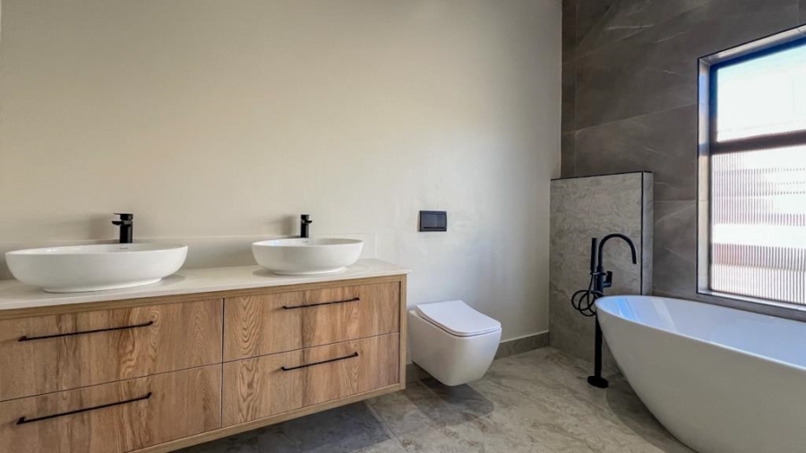 4 Bedroom Property for Sale in Fountainbrook Estate Gauteng
