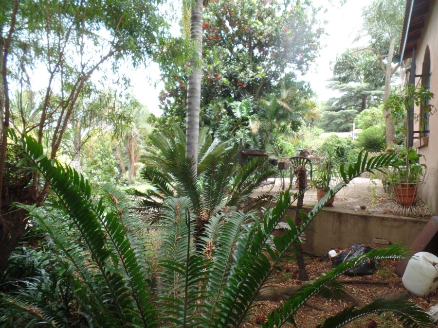 7 Bedroom Property for Sale in Waterkloof Ridge Gauteng