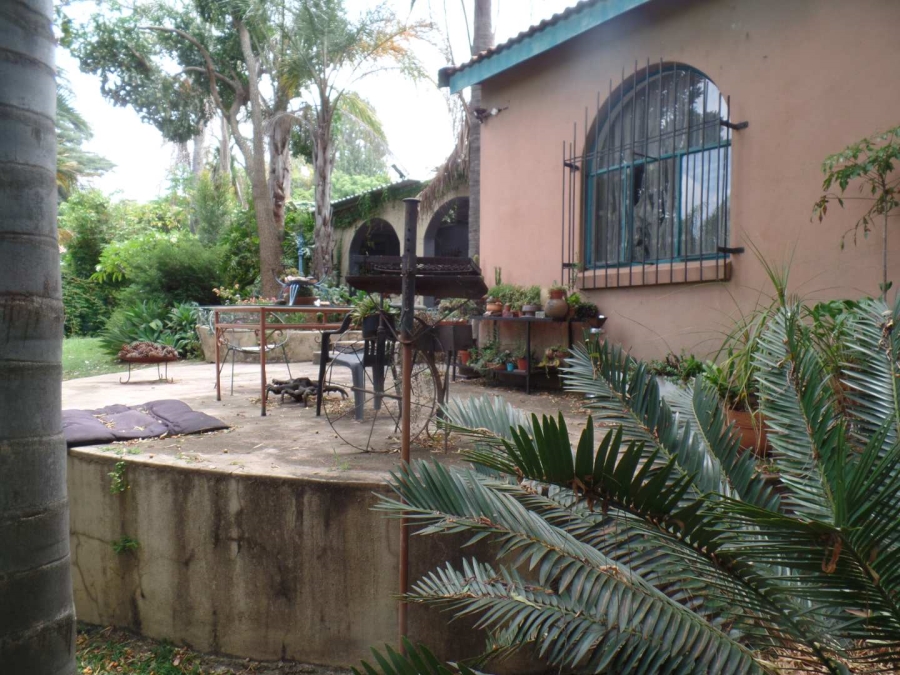 7 Bedroom Property for Sale in Waterkloof Ridge Gauteng