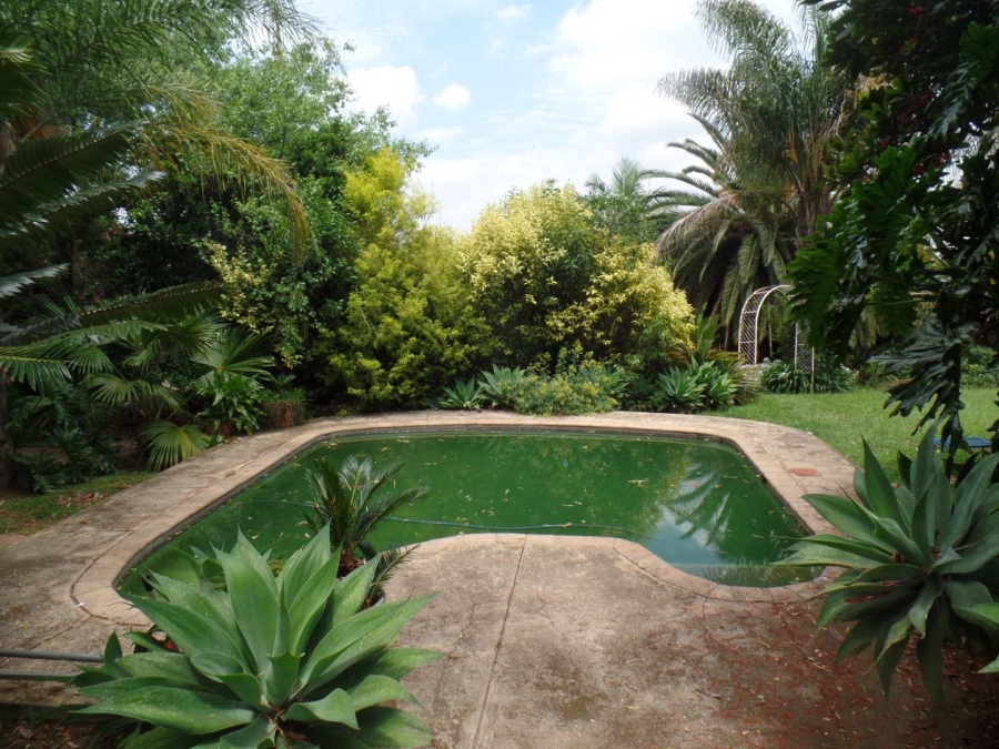 7 Bedroom Property for Sale in Waterkloof Ridge Gauteng