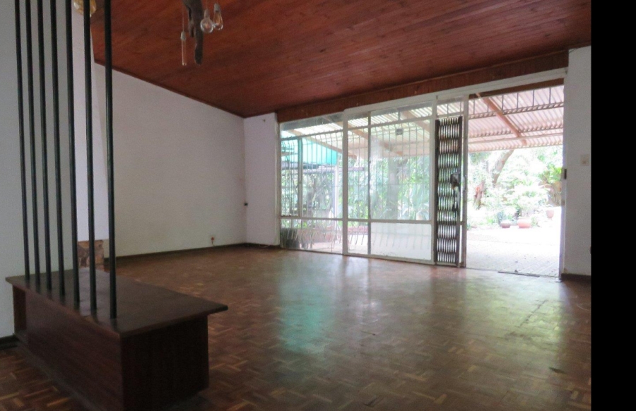 7 Bedroom Property for Sale in Waterkloof Ridge Gauteng