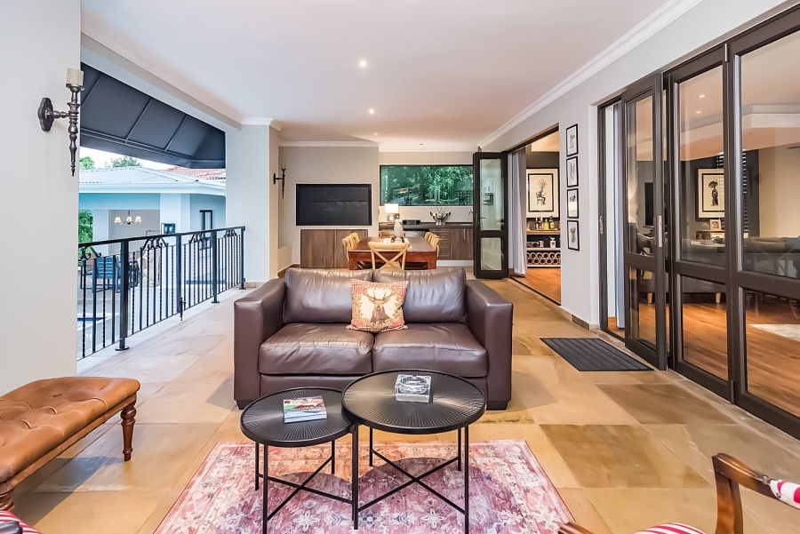 5 Bedroom Property for Sale in Featherbrooke Estate Gauteng