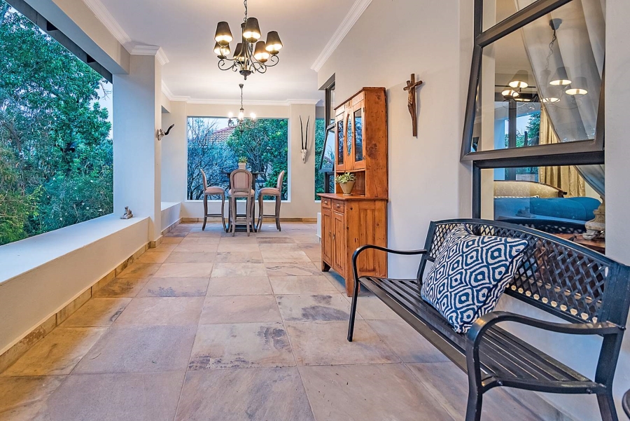 5 Bedroom Property for Sale in Featherbrooke Estate Gauteng