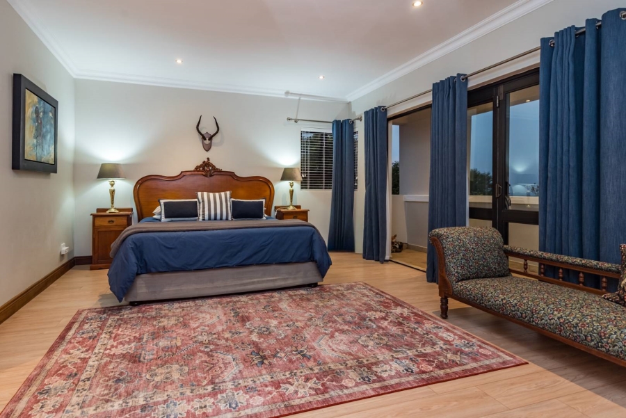 5 Bedroom Property for Sale in Featherbrooke Estate Gauteng