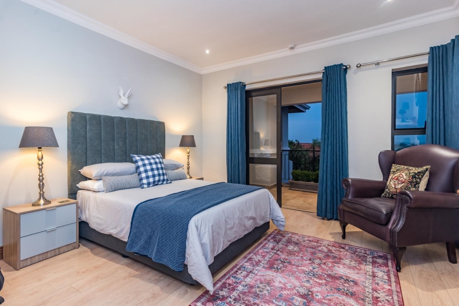 5 Bedroom Property for Sale in Featherbrooke Estate Gauteng