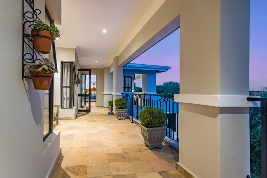 5 Bedroom Property for Sale in Featherbrooke Estate Gauteng