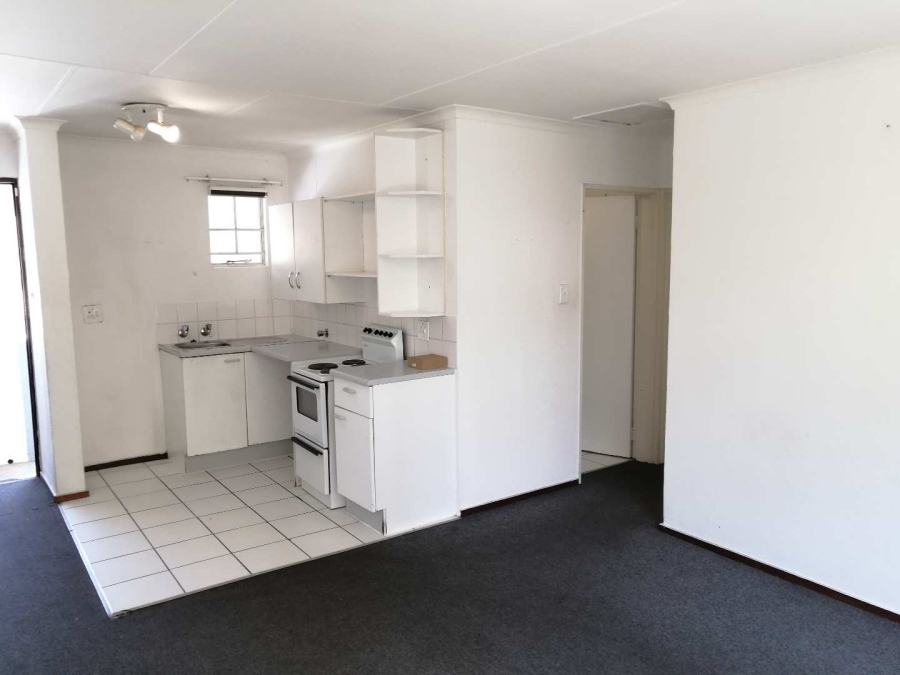 To Let 2 Bedroom Property for Rent in Groenkloof Gauteng