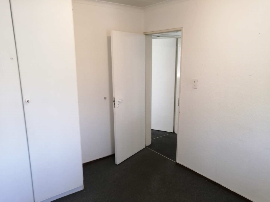 To Let 2 Bedroom Property for Rent in Groenkloof Gauteng