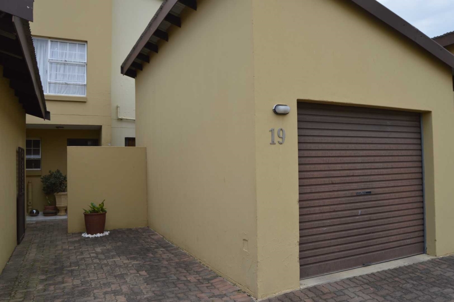 3 Bedroom Property for Sale in Rynfield Gauteng