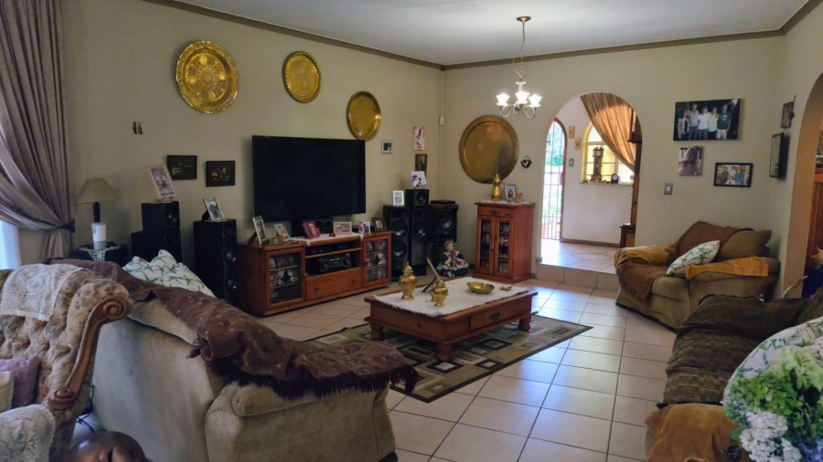 4 Bedroom Property for Sale in Bonaero Park Gauteng