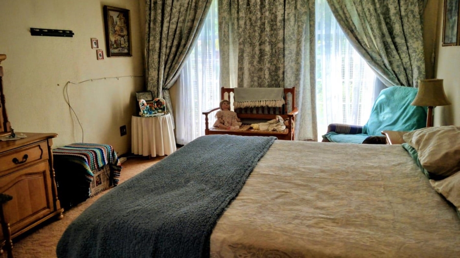 4 Bedroom Property for Sale in Bonaero Park Gauteng