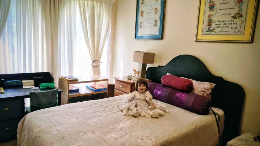 4 Bedroom Property for Sale in Bonaero Park Gauteng