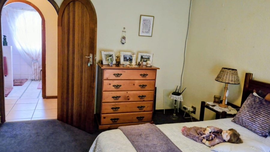 4 Bedroom Property for Sale in Bonaero Park Gauteng