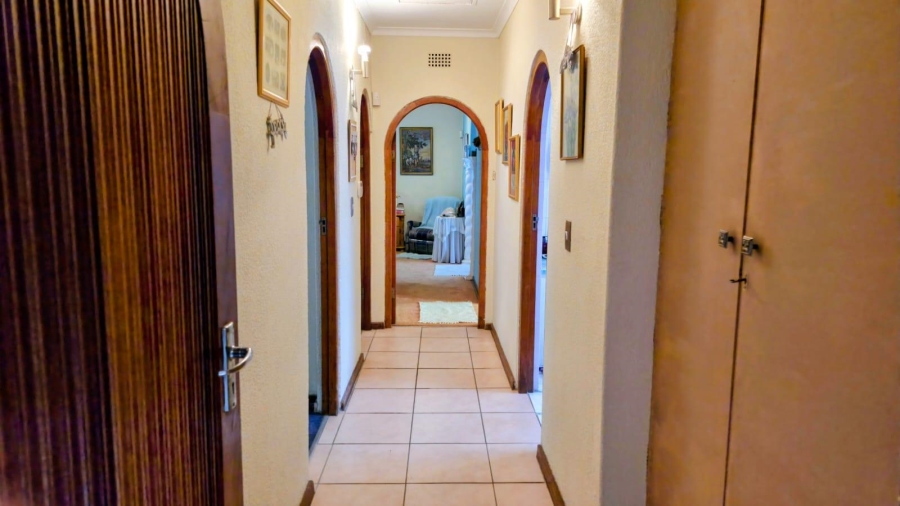 4 Bedroom Property for Sale in Bonaero Park Gauteng