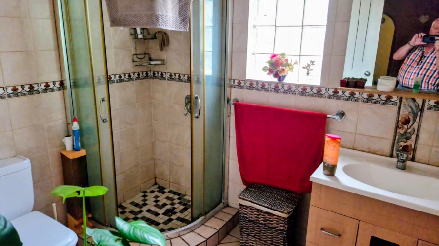 4 Bedroom Property for Sale in Bonaero Park Gauteng