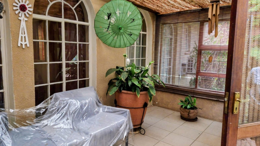 4 Bedroom Property for Sale in Bonaero Park Gauteng