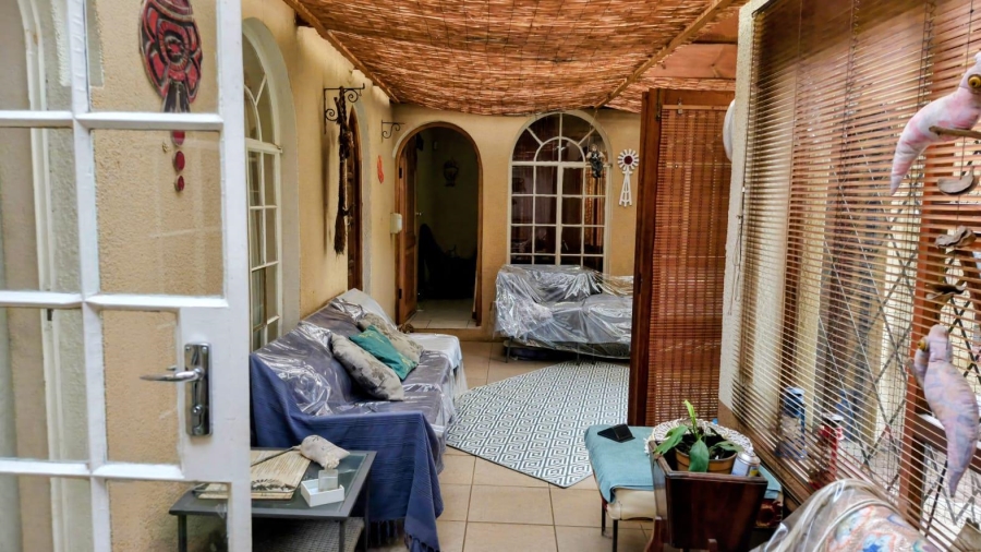 4 Bedroom Property for Sale in Bonaero Park Gauteng