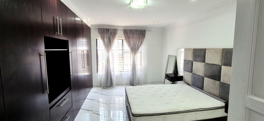 7 Bedroom Property for Sale in Lenasia Ext 3 Gauteng