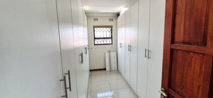 7 Bedroom Property for Sale in Lenasia Ext 3 Gauteng