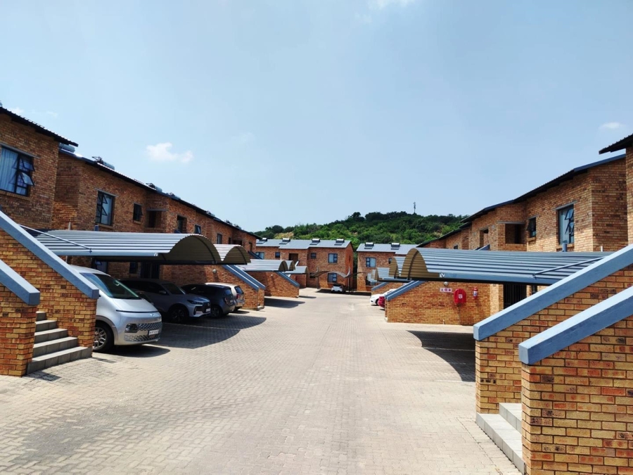 2 Bedroom Property for Sale in Norton Gauteng