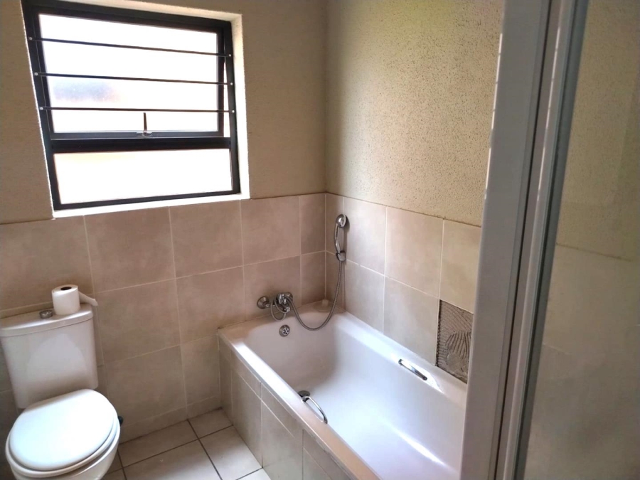 2 Bedroom Property for Sale in Norton Gauteng