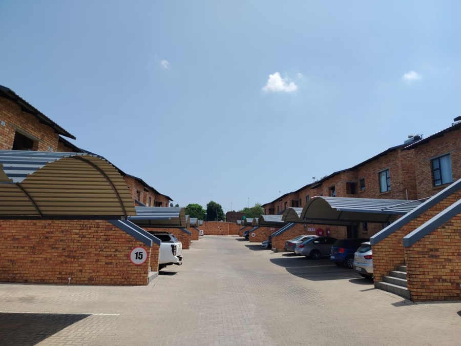 2 Bedroom Property for Sale in Norton Gauteng