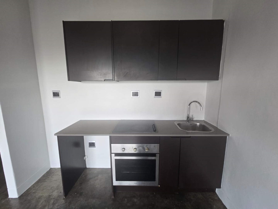 1 Bedroom Property for Sale in New Doornfontein Gauteng