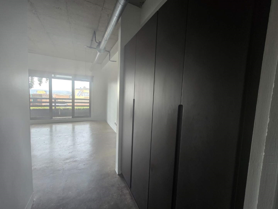 1 Bedroom Property for Sale in New Doornfontein Gauteng