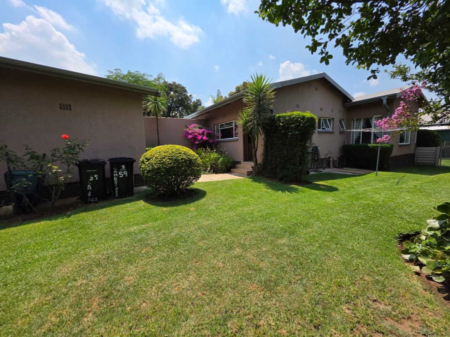 3 Bedroom Property for Sale in Farrarmere Gauteng