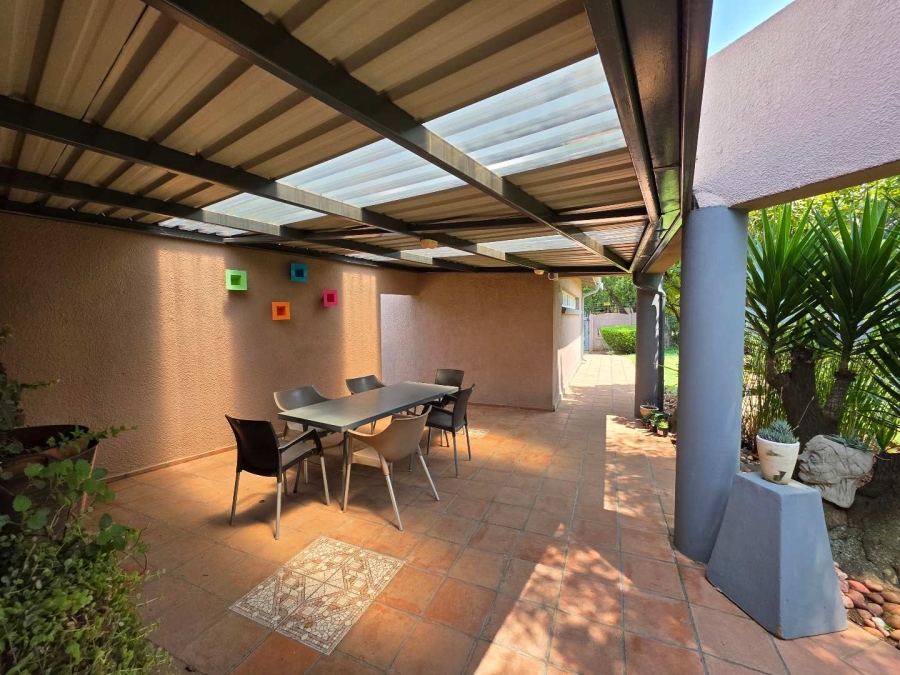 3 Bedroom Property for Sale in Farrarmere Gauteng