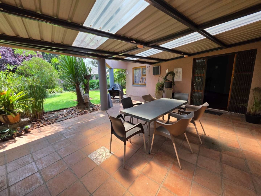 3 Bedroom Property for Sale in Farrarmere Gauteng