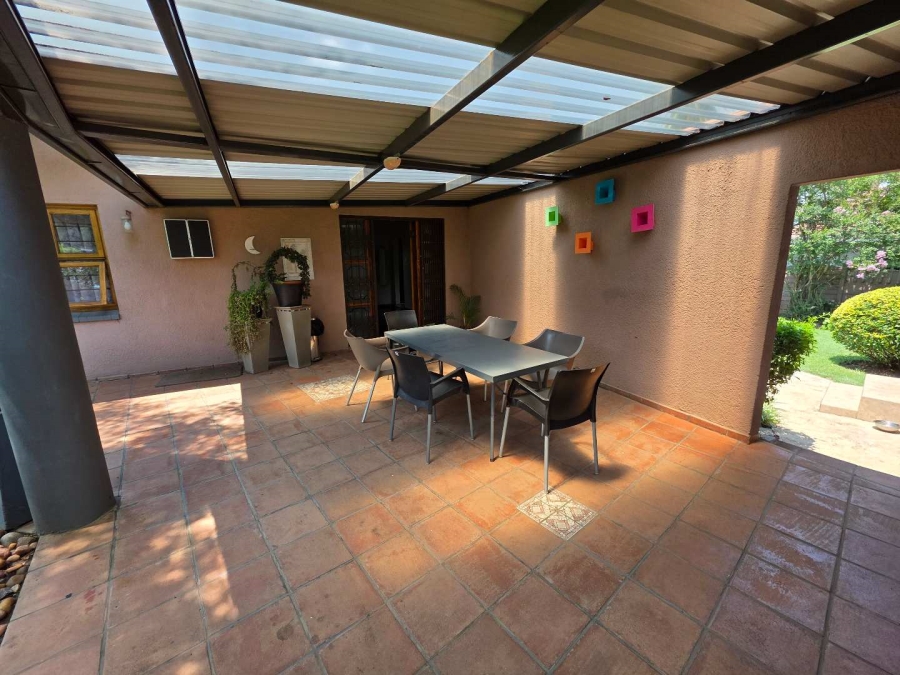 3 Bedroom Property for Sale in Farrarmere Gauteng