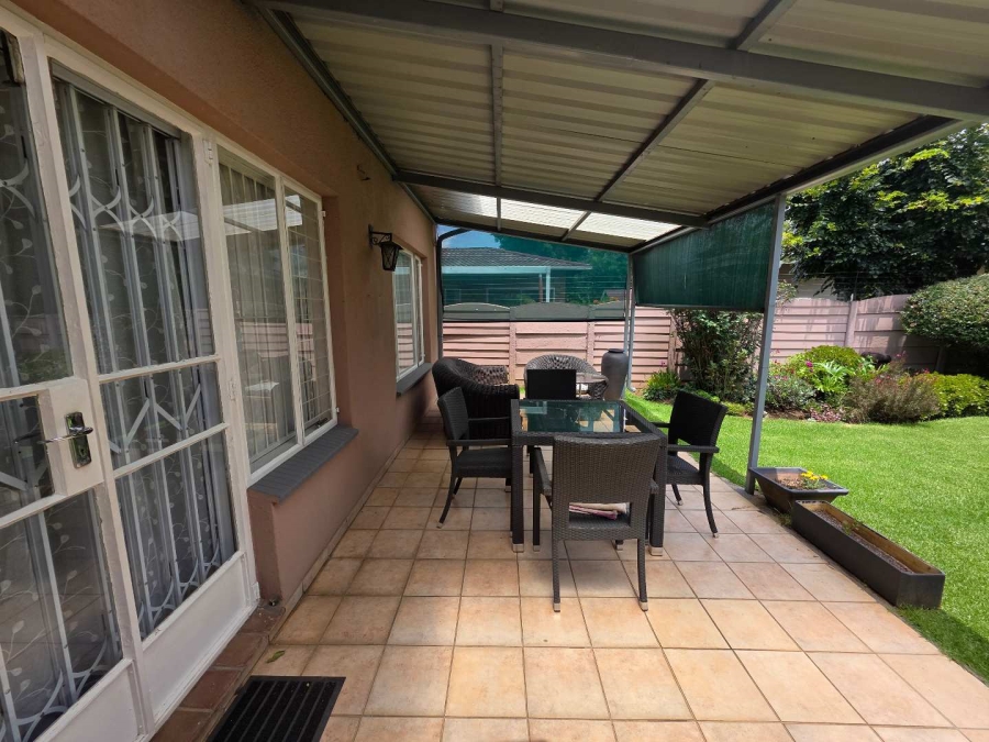 3 Bedroom Property for Sale in Farrarmere Gauteng