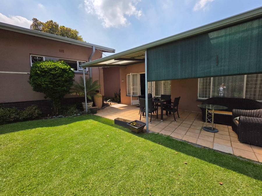 3 Bedroom Property for Sale in Farrarmere Gauteng