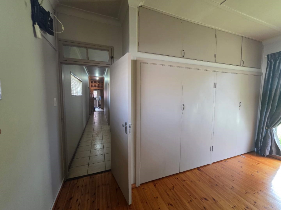 3 Bedroom Property for Sale in Farrarmere Gauteng