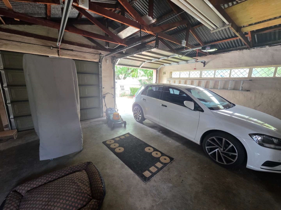 3 Bedroom Property for Sale in Farrarmere Gauteng