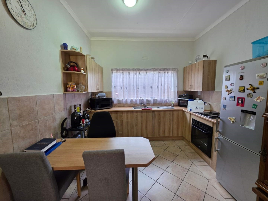 3 Bedroom Property for Sale in Farrarmere Gauteng